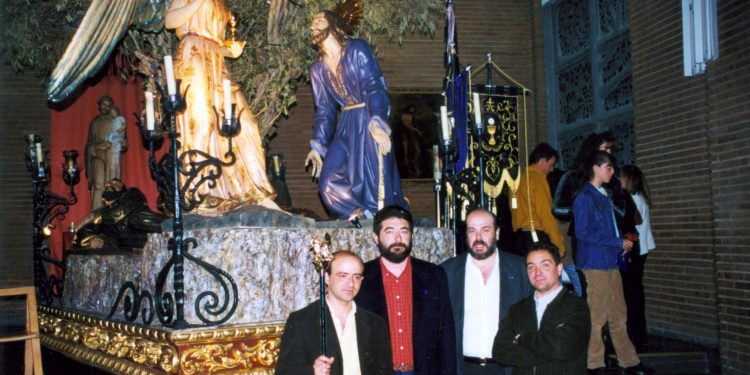 En 1998, cinco músicos conquenses estrenan marchas procesionales en San Esteban