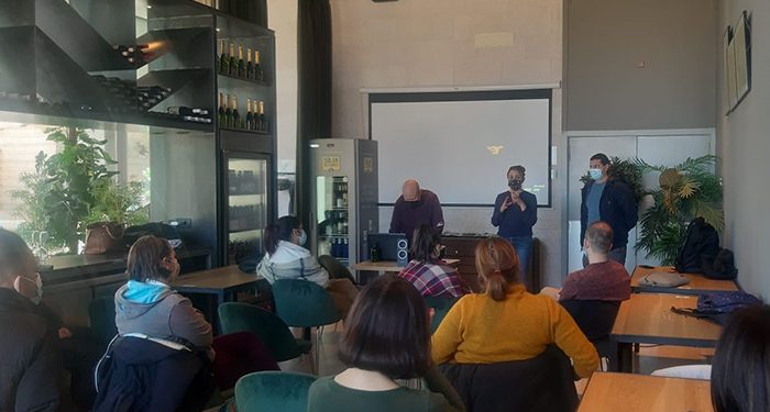 Espirituosos España forma a 80 futuros hosteleros de Cuenca en la promoción del consumo responsable de bebidas alcohólicas