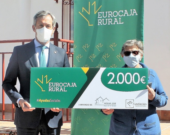 Fundación Eurocaja Rural entrega a Hogar Zoe una ayuda de 2.000 euros para favorecer la rehabilitación de sus usuarios