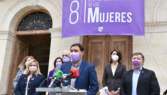 La Diputación de Cuenca acoge el acto institucional para reclamar una igualdad real entre hombres y mujeres