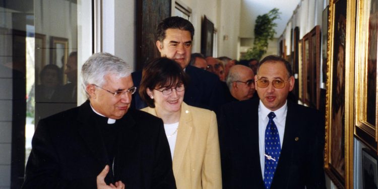 Año 2000. I Encuentro de Hermandades de Cuenca y Provincia