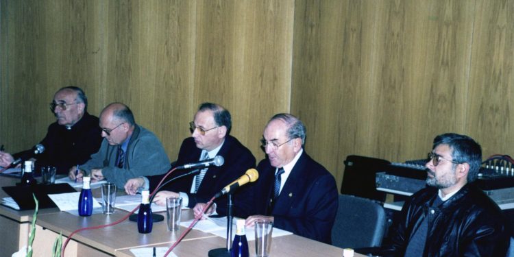 Año 2000. I Encuentro de Hermandades de Cuenca y Provincia