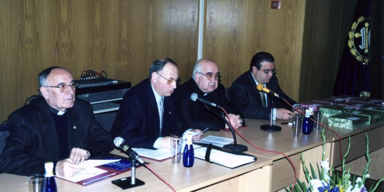 Año 2000. I Encuentro de Hermandades de Cuenca y Provincia
