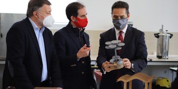 Vía Ágora, retador del proyecto UFIL, visita el Laboratorio Urbano en Bioeconomía Forestal de la UCLM