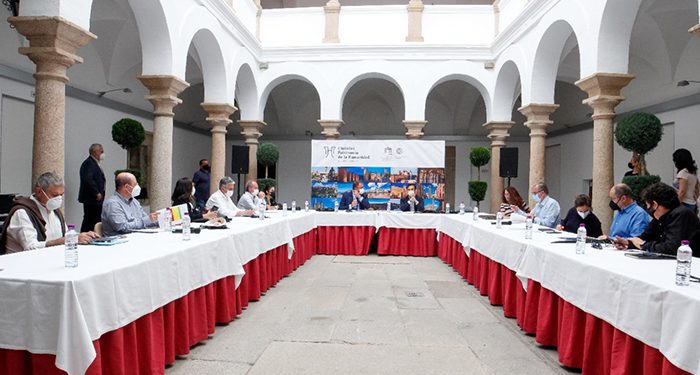 El Grupo de Ciudades Patrimonio avanza en estrategias comunes para homogeneizar la señalética Patrimonio Mundial El Grupo de Ciudades Patrimonio avanza en estrategias comunes para homogeneizar la señalética Patrimonio Mundial