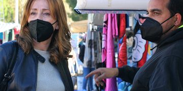 Fuentes denuncia el mal estado del recinto del mercadillo y pide mayor organización y control