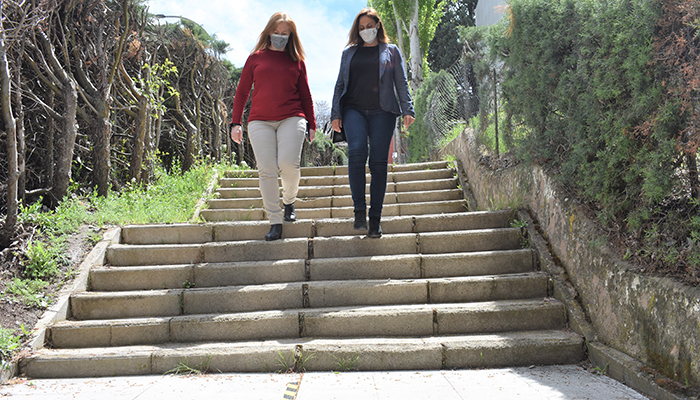 El Gobierno regional licita el arreglo de las escaleras de acceso al CEIP Santa Teresa de Cuenca