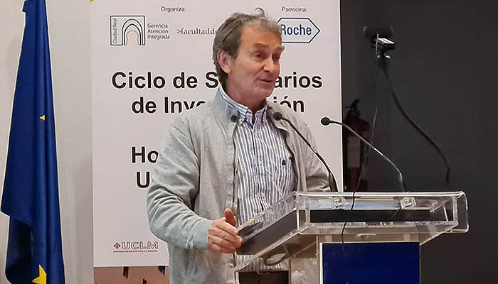Fernando Simón avanza en la UCLM que Sanidad estima en un cuarenta por ciento la población española con inmunidad COVID
