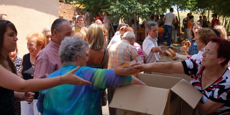 San Juan en Colliguilla, entre procesión y caridad del año 2008