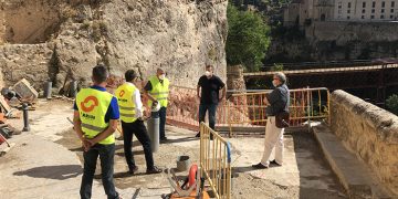 La reconstrucción del muro de la calle Canónigos de Cuenca comenzará en 10 días