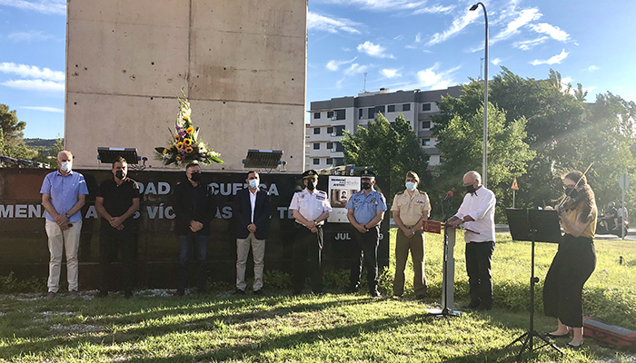 El Ayuntamiento de Cuenca recuerda a las víctimas del terrorismo en el aniversario del asesinato de Miguel Ángel Blanco