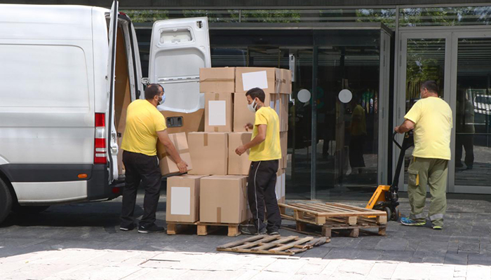 El Gobierno de Castilla-La Mancha ha enviado esta semana más de 224.000 artículos de protección a los centros sanitarios