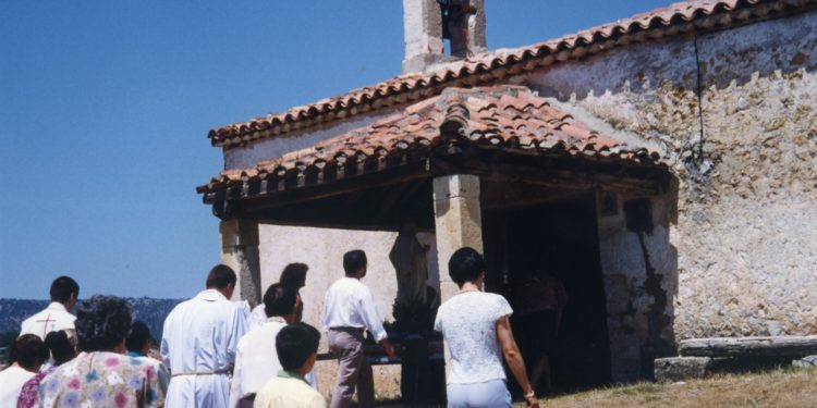 Tejadillos y la Virgen del Carmen hace 22 años