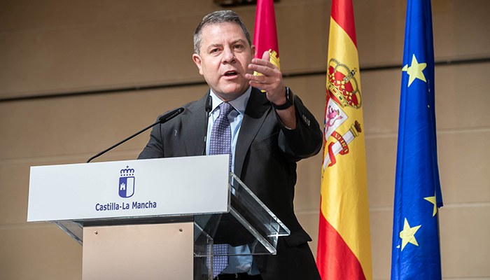 Page pide a Garzón que no se invente la política y valora la importancia del sector cárnico en Castilla-La Mancha