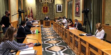 El Ayuntamiento de Cuenca aprueba una modificación de crédito de más 1,5 millones de euros para el muro de la calle Ramiro de Maeztu y el colector de Astrana Marín