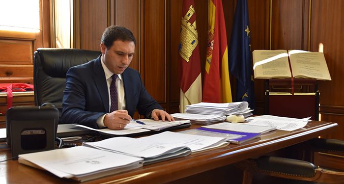 Martínez Chana firma la adquisición de la primera parcela del Parque Científico y Tecnológico de Economía Circular de Cuenca Martínez Chana firma la adquisición de la primera parcela del Parque Científico y Tecnológico de Economía Circular de Cuenca