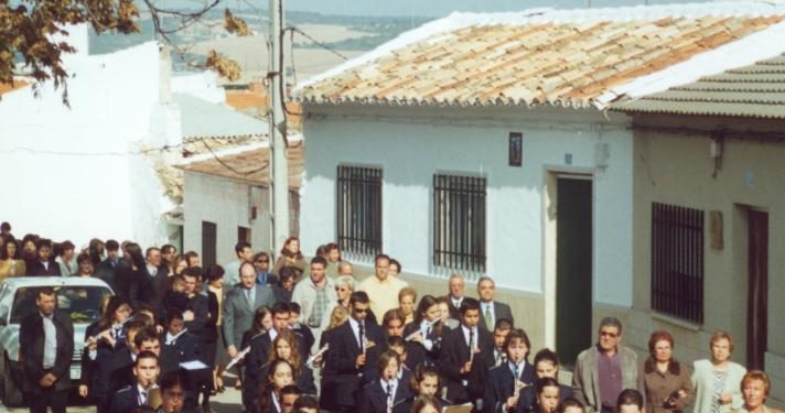 27 de octubre de 2001. Así celebró Fuentelespino de Haro su segundo Corpus