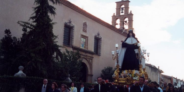 Año 2000: Villanueva de la Jara con su vecina ilustre, Santa Teresa de Jesús