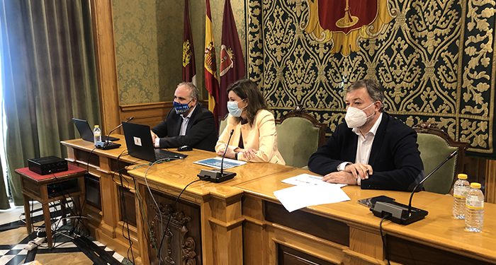 Dolz ve la propuesta de movilidad del Ministerio como “una gran oportunidad” y la elevará al Consejo Social de la ciudad Dolz ve la propuesta de movilidad del Ministerio como “una gran oportunidad” y la elevará al Consejo Social de la ciudad