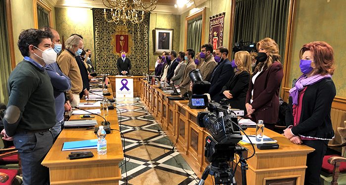 El Pleno del Ayuntamiento de Cuenca ratifica su compromiso en la lucha contra la violencia machista El Pleno del Ayuntamiento de Cuenca ratifica su compromiso en la lucha contra la violencia machista