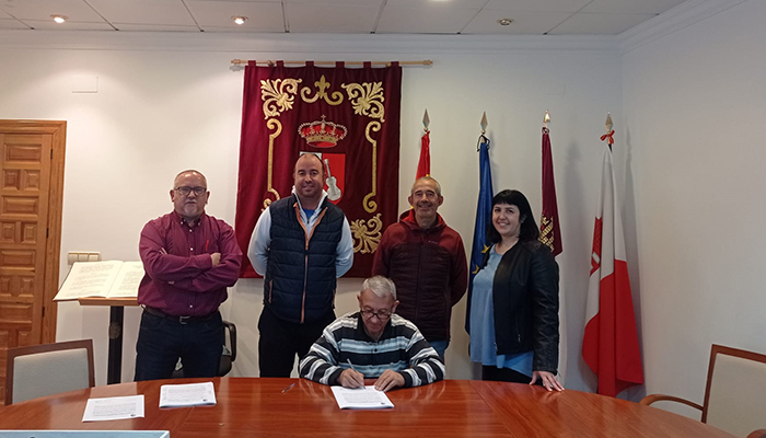 Firmado el nuevo convenio colectivo del personal laboral del Ayuntamiento de Casasimarro