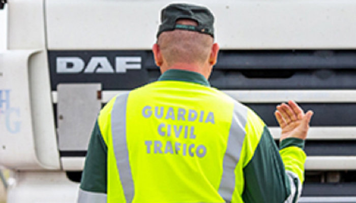 La campaña de DGT-ROADPOL especial sobre seguridad en el transporte de mercancías y personas se salda en la provincia de Cuenca con 346 vehículos controlados y 60 denuncias