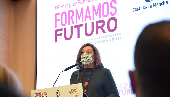 Castilla-La Mancha ultima un programa de formación digital para 12.000 mujeres rurales y otro de itinerarios personalizados de inserción para mujeres víctimas de violencia de género