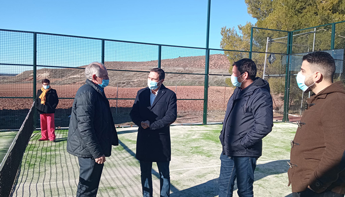 La Diputación de Cuenca ayuda al Ayuntamiento de Villar de Domingo García con 18.000 euros para construir una pista de pádel
