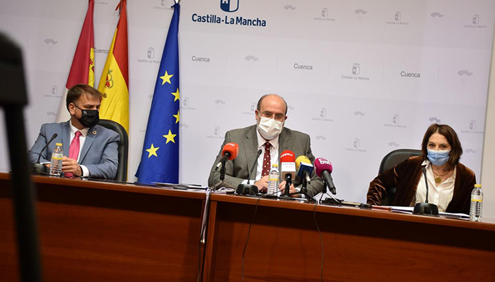 El Gobierno regional declarará prioritario el despliegue de fibra óptica que llevará la conexión ultrarrápida a 153 municipios de Castilla-La Mancha