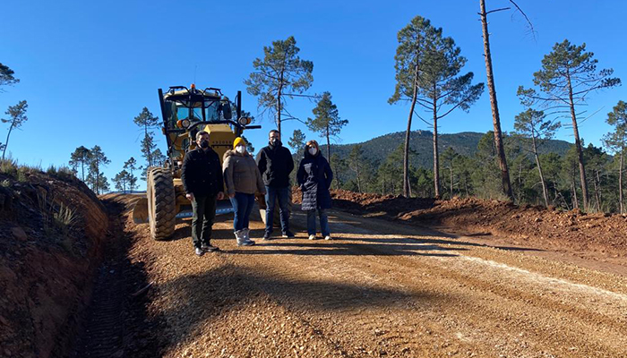 El Gobierno regional invierte más de 170.000 euros en la adecuación de dos caminos forestales en Talayuelas y su pedanía Casillas de Ranera