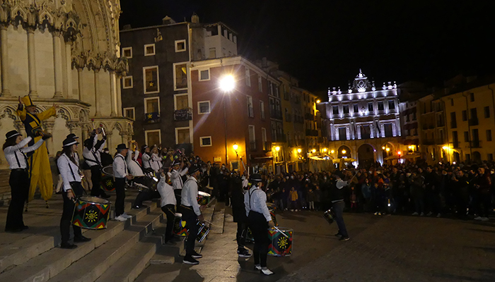 Gran participación en la Fiesta de los años 20 celebrada en el Casco Antiguo de Cuenca con motivo del carnaval