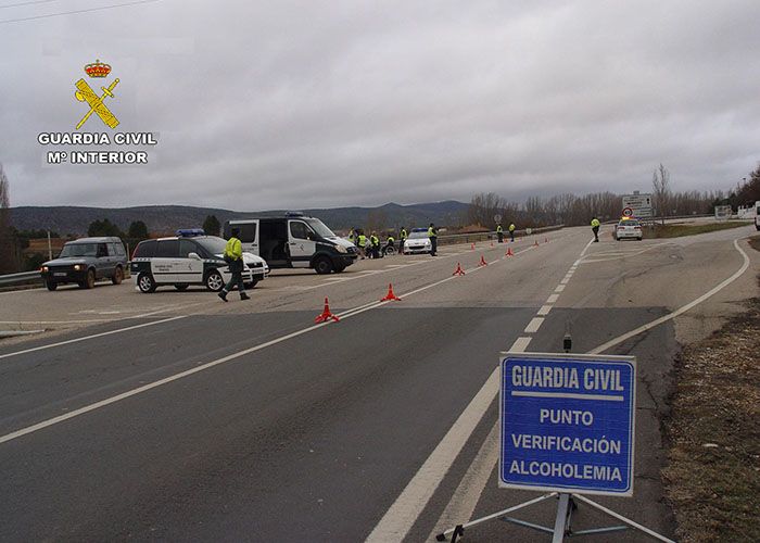 La Guardia Civil de Cuenca investiga a un conductor por circular con un vehículo con el tacógrafo digital manipulado