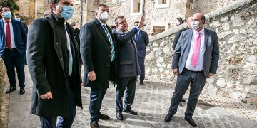 Page avanza la ampliación del centro de salud Cuenca II y la adjudicación de la redacción de proyecto para la construcción de uno nuevo en Horcajo de Santiago