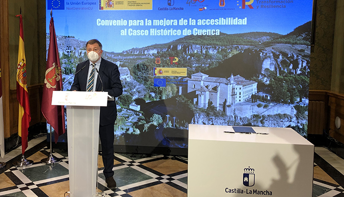 Dolz muestra su satisfacción ante la licitación por el Gobierno regional de la redacción del proyecto para la mejora de la accesibilidad al Casco