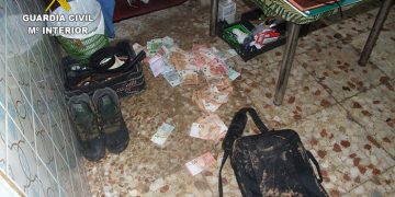 La Guardia Civil detiene al autor de un atraco a un banco en Villanueva de la Jara