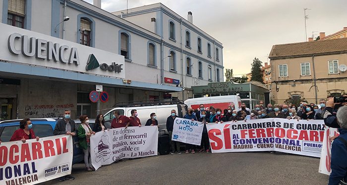La Plataforma del Ferrocarril de Cuenca convoca una manifestación el 27 de marzo ante el «inminente» cierra de la línea Madrid-Cuenca La Plataforma del Ferrocarril de Cuenca convoca una manifestación el 27 de marzo ante el «inminente» cierra de la línea Madrid-Cuenca