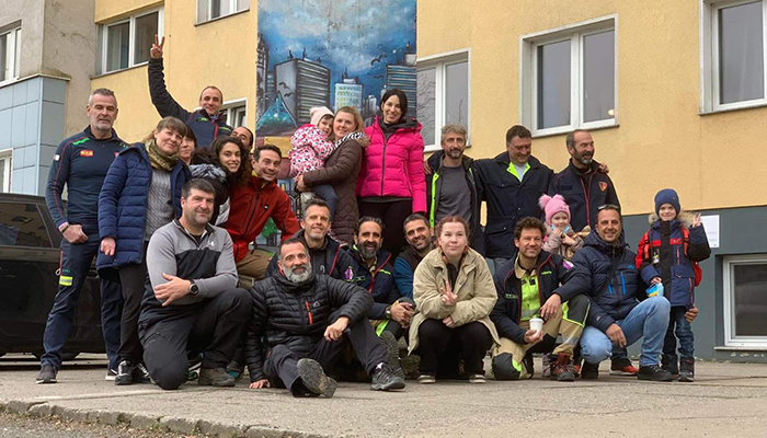 Los 42 refugiados ucranianos que han venido con los bomberos de la Diputación de Cuenca ya están a salvo en nuestro país