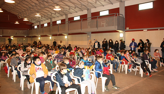 Más de 200 niños de los Colegios Rurales de la Serranía y la Alcarria de Cuenca celebran el día mundial de la Salud Bucodental en Priego