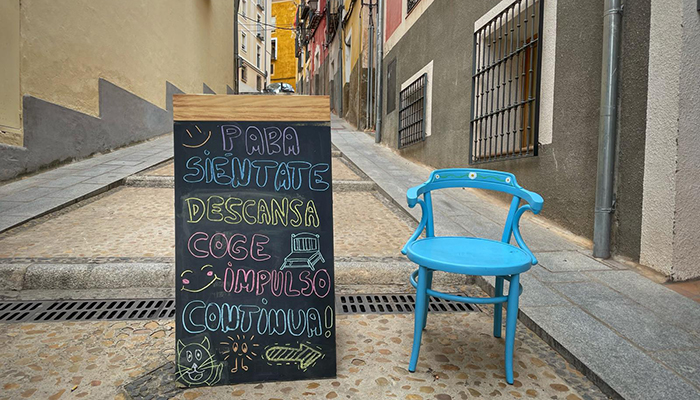 ¿Te parece buena idea poner bancos de descanso abatibles en las calles de Cuenca