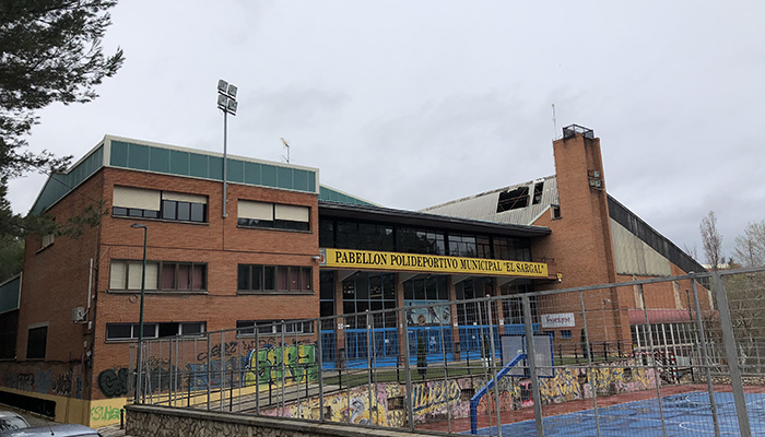 El Ayuntamiento de Cuenca declara de emergencia la contratación de los trabajos de reparación de la cubierta del polideportivo El Sargal