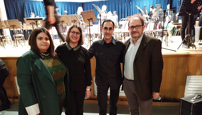 El Gobierno regional colabora con la Escuela de Música de Casasimarro de cara a su concierto en Disneyland París