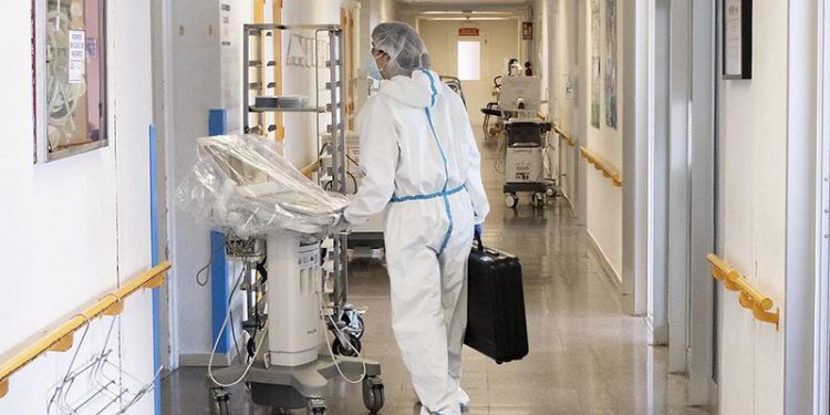 Cuenca sube a 31 los ingresados en planta por el covid y ya tiene dos pacientes en la UCI Cuenca sube a 31 los ingresados en planta por el covid y ya tiene dos pacientes en la UCI