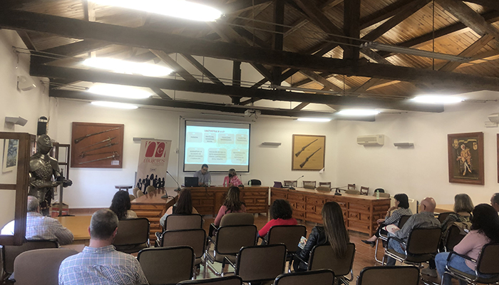 AMEP traslada información útil para la mujer rural y empresaria en su jornada de Belmonte