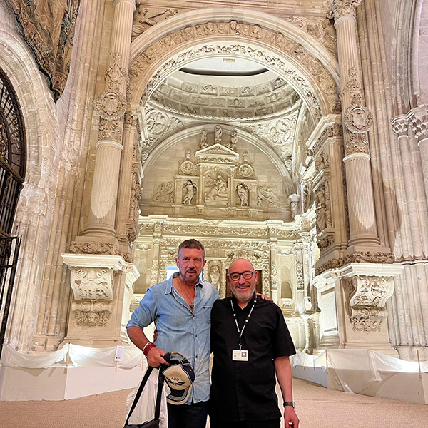 Antonio Banderas visita la Catedral de Cuenca