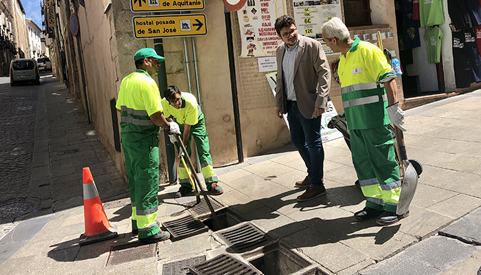 Arranca la tercera campaña de limpieza intensiva barrio a barrio de Cuenca con un refuerzo de medios humanos y materiales