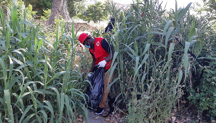 Cruz Roja Cuenca vuelve a movilizarse contra el abandono de residuos en la naturaleza sumándose a ‘1m2 contra la basuraleza’