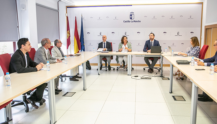 El Gobierno de Castilla-La Mancha lanza la segunda edición del programa de Becas de Jóvenes en Internacionalización