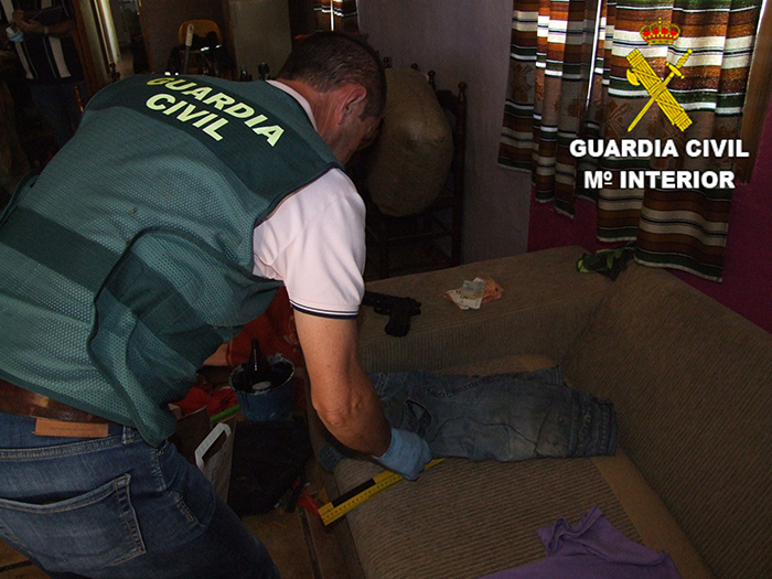 La Guardia Civil detiene a un hombre por el atraco a una gasolinera de Villanueva de la Jara