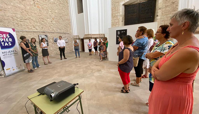 El Gobierno regional lleva a Almodóvar del Pinar la muestra ´Despiertas. Mujeres, Arte e Identidad´ hasta el próximo 24 de julio