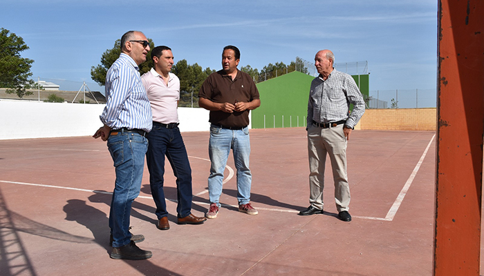 La Diputación de Cuenca invierte 40.000 euros en varias pistas deportivas ubicadas en el municipio de Villarejo de Fuentes